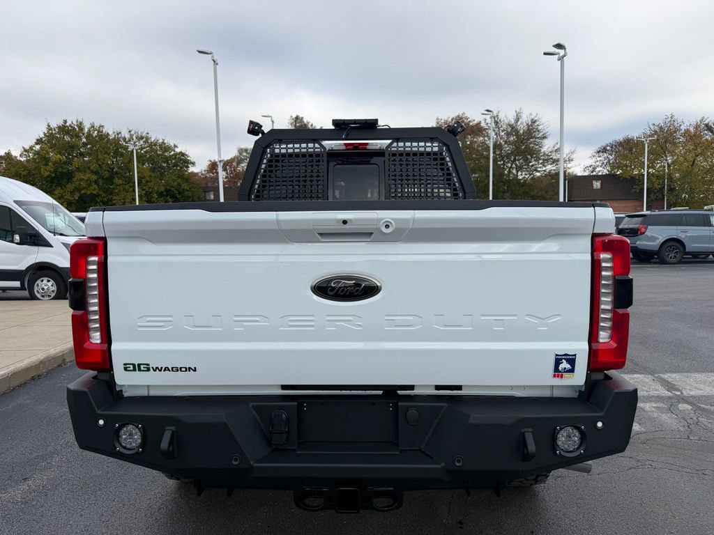 New 2026 Ford F250 Lariat w/ Black Appearance Package image 19