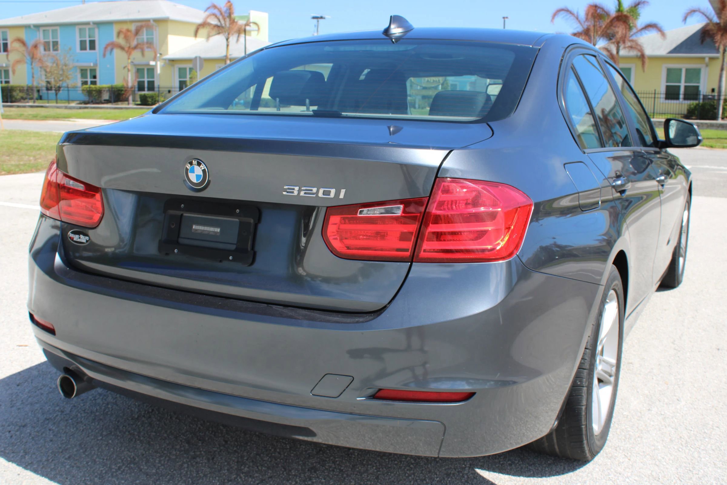 Used 2015 BMW 320i Sedan image 11