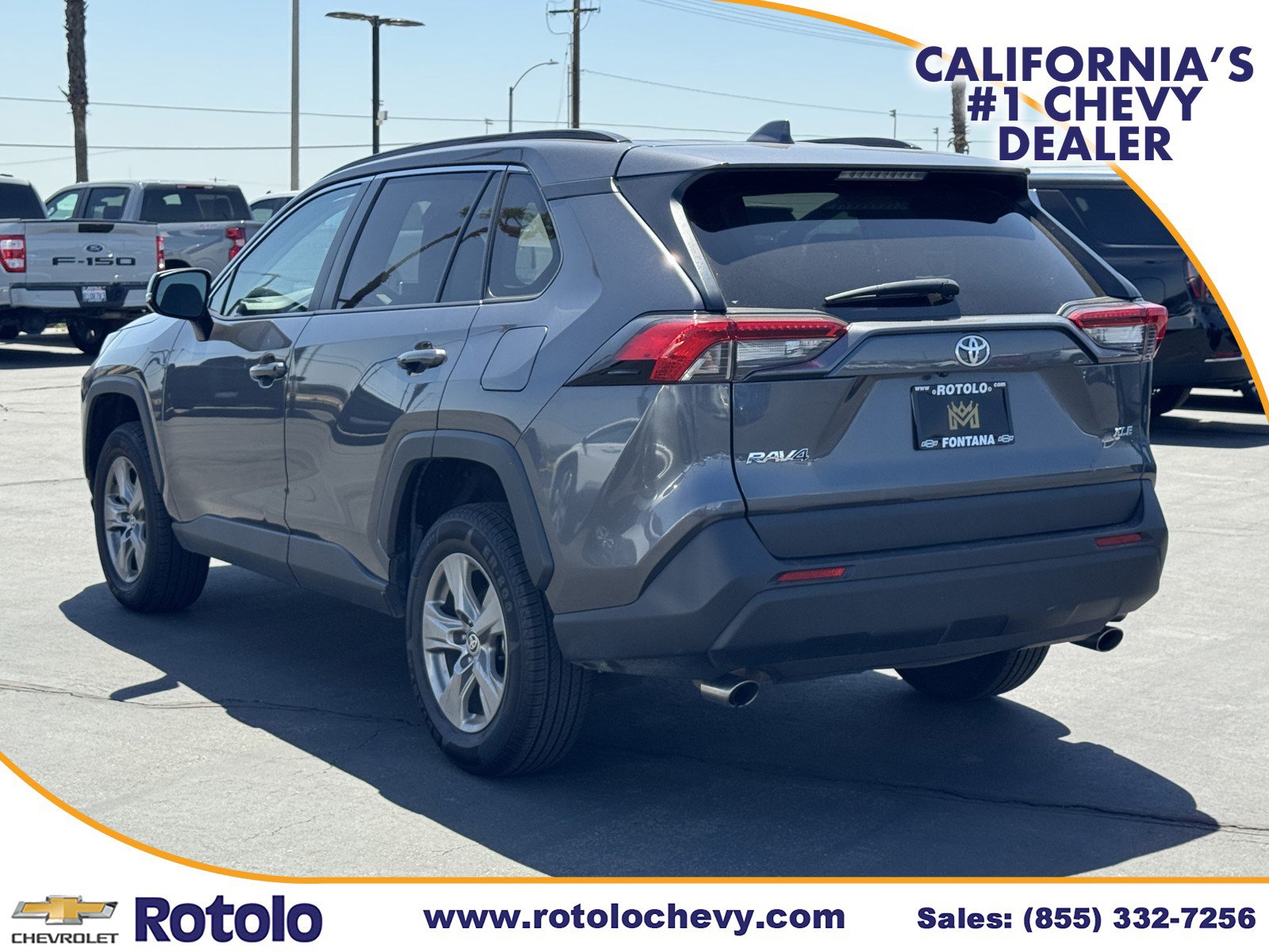 Used 2024 Toyota RAV4 XLE FWD image 4