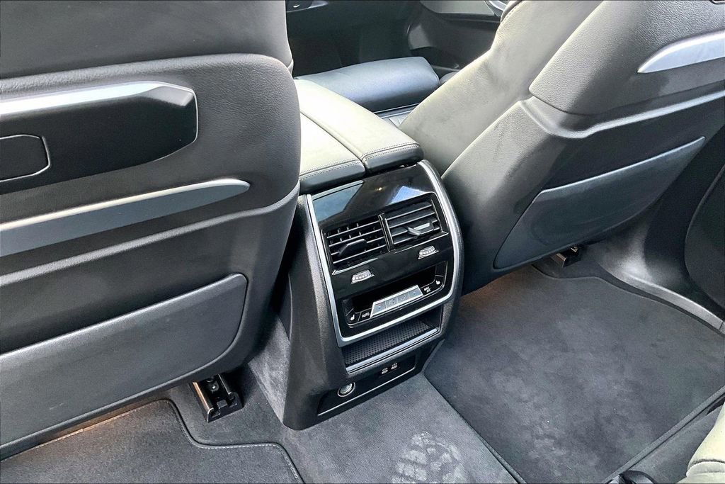 Used 2025 BMW X7 xDrive40i image 10