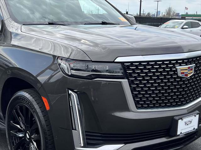 Used 2021 Cadillac Escalade Premium Luxury AWD/4WD image 9