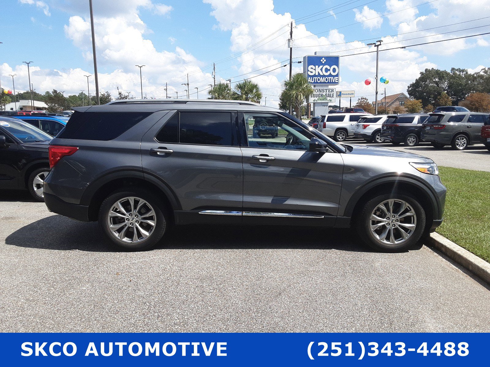 Used 2022 Ford Explorer Limited image 6