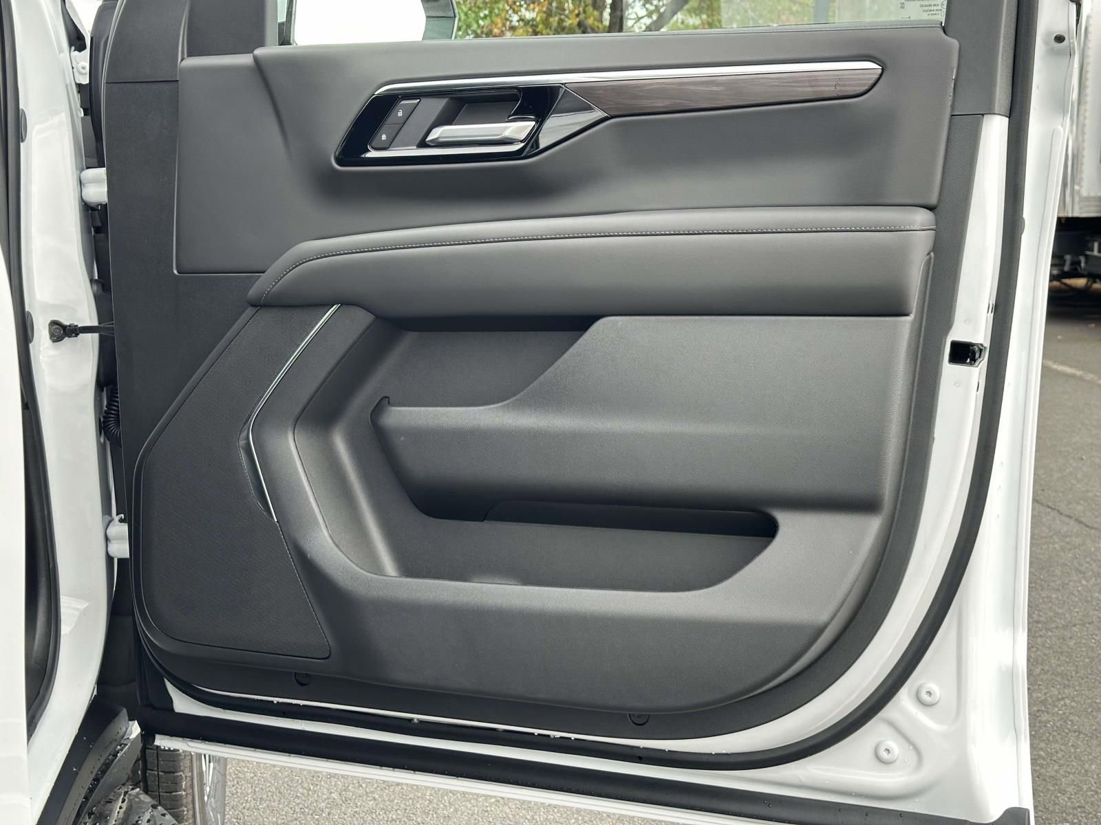 New 2026 Chevrolet Tahoe LS image 24