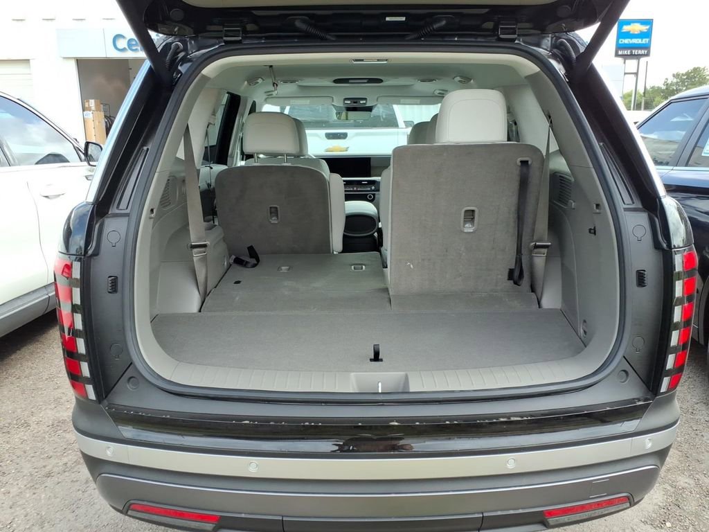 Used 2026 Hyundai Palisade SEL image 14