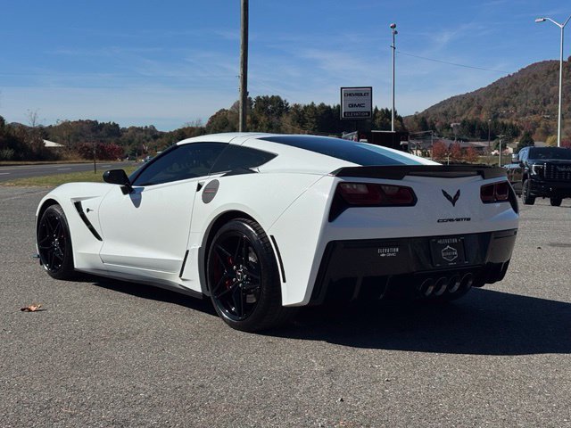 Used 2015 Chevrolet Corvette Stingray Coupe RWD image 5