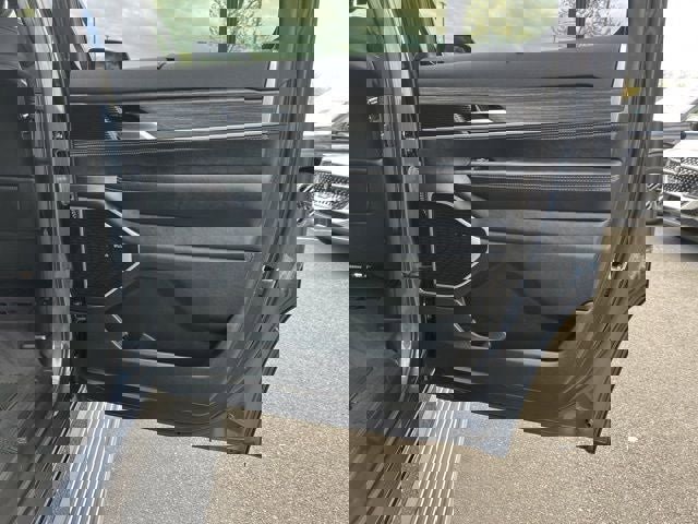 Used 2024 Jeep Wagoneer Series III w/ Premium Group I image 20