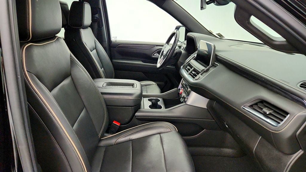 Used 2021 GMC Yukon SLT w/ SLT Premium Package AWD/4WD image 28