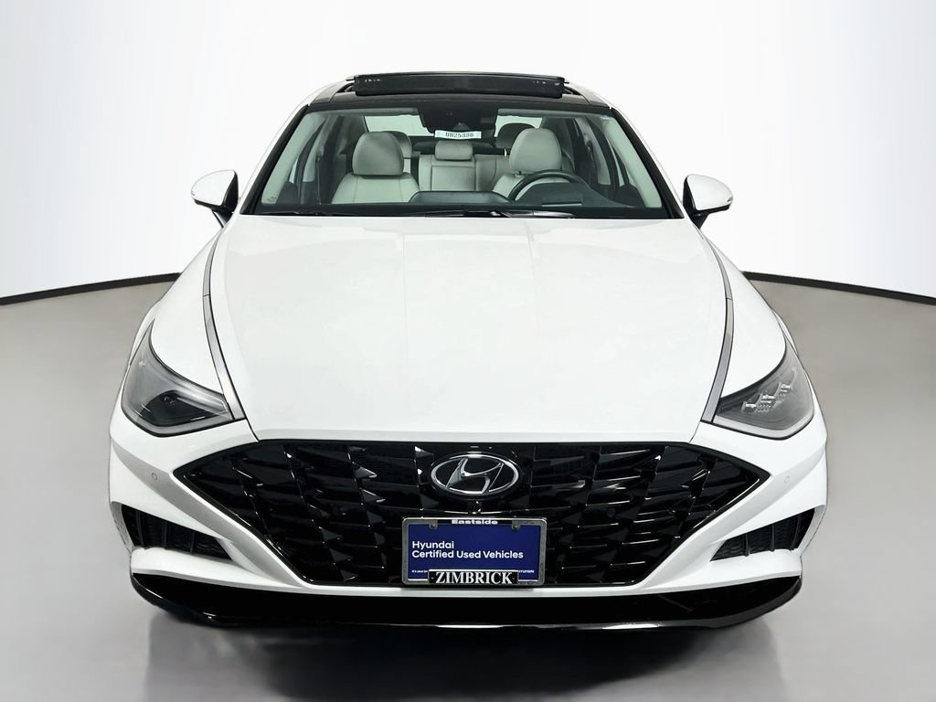 Certified 2022 Hyundai Sonata Limited w/ Cargo Package FWD image 2