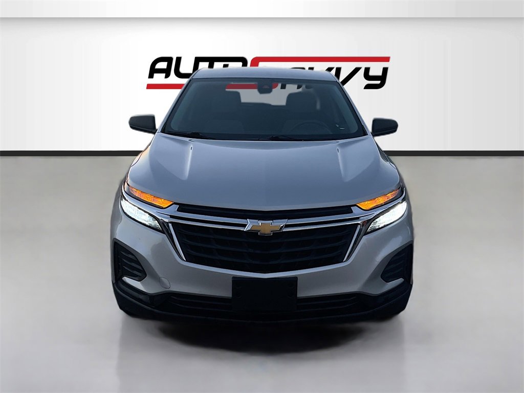 Used 2022 Chevrolet Equinox LS w/ LS Convenience Package image 2