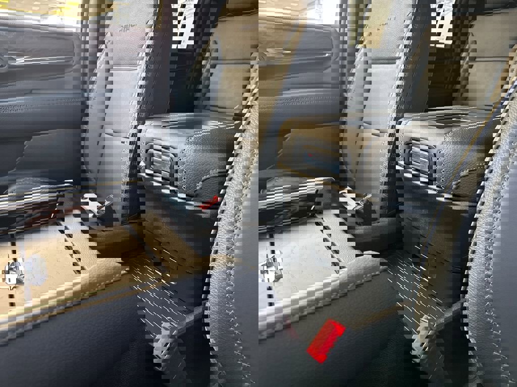 Certified 2023 GMC Yukon XL Denali w/ Denali Reserve Package image 38