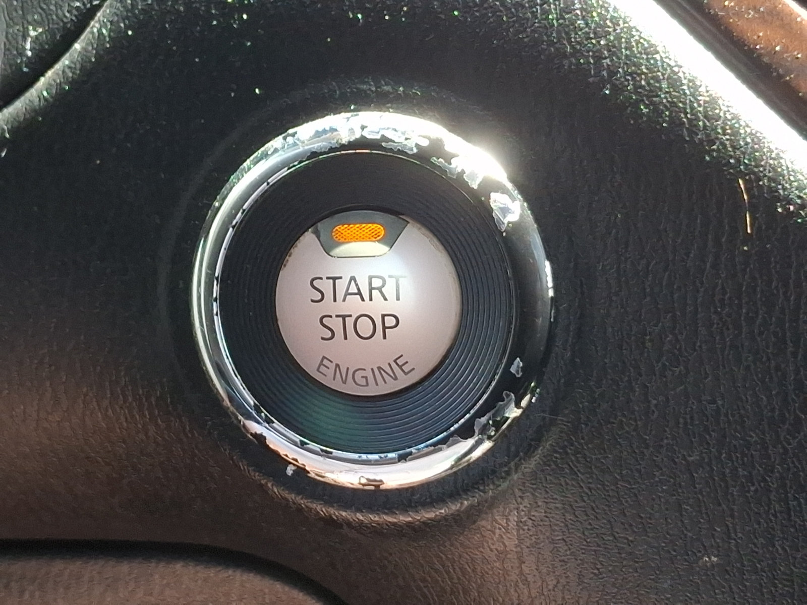 Used 2014 Nissan Pathfinder SL AWD/4WD image 22