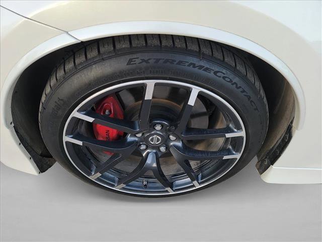 Used 2020 Nissan 370Z NISMO image 9