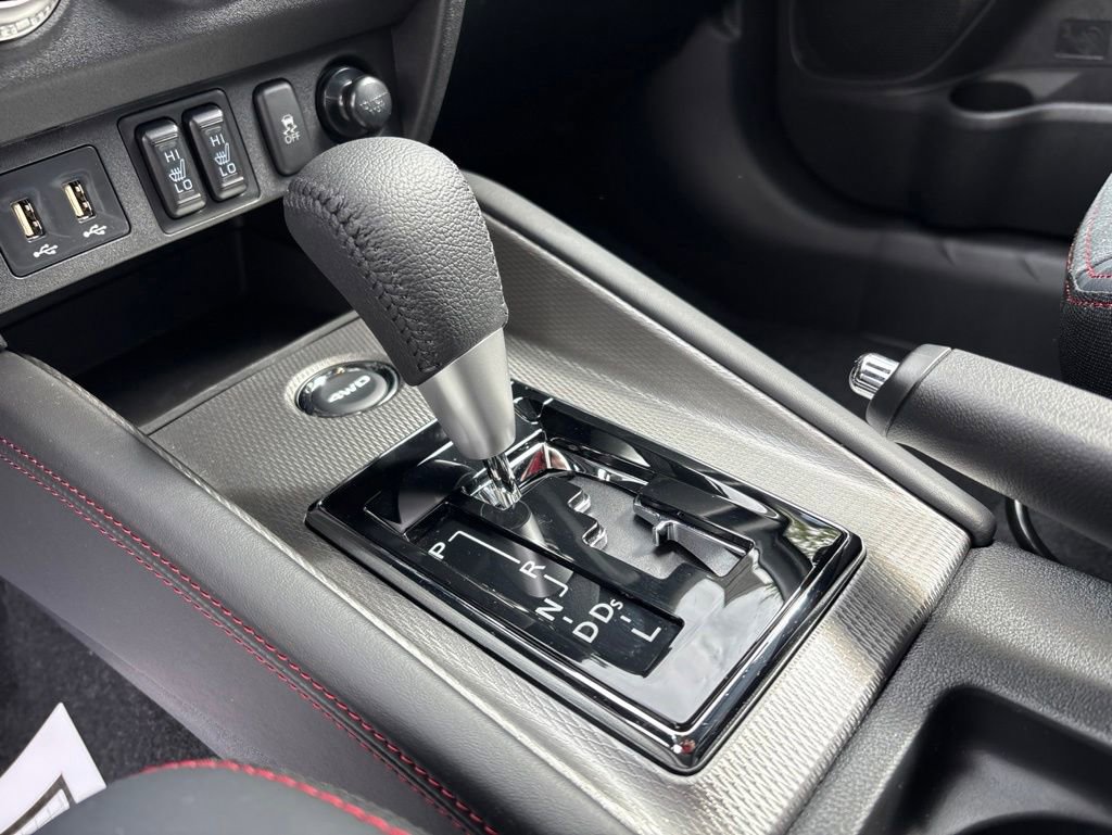 Used 2024 Mitsubishi Outlander Sport SE AWD/4WD image 15