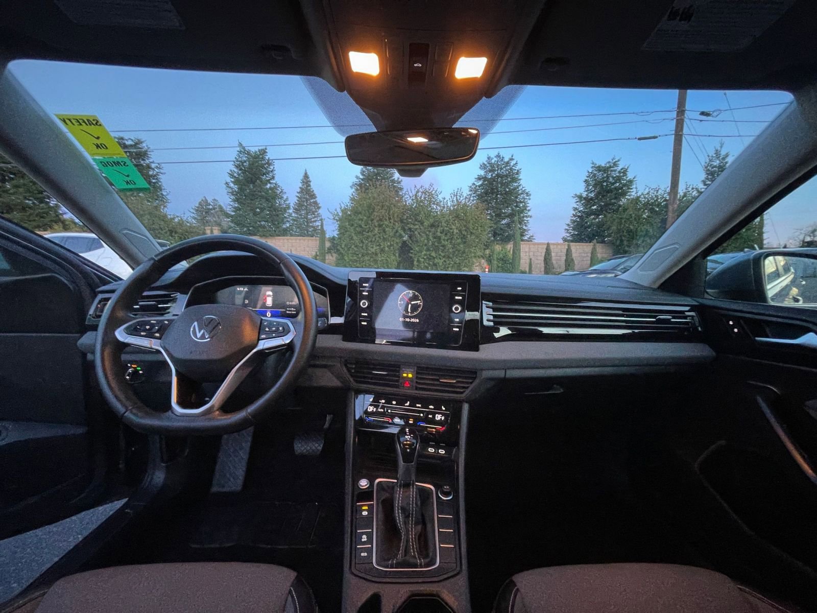 Used 2025 Volkswagen Jetta SE image 33