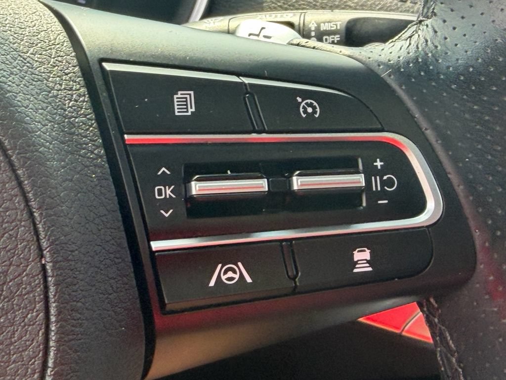 Used 2022 Kia Stinger GT1 RWD image 28