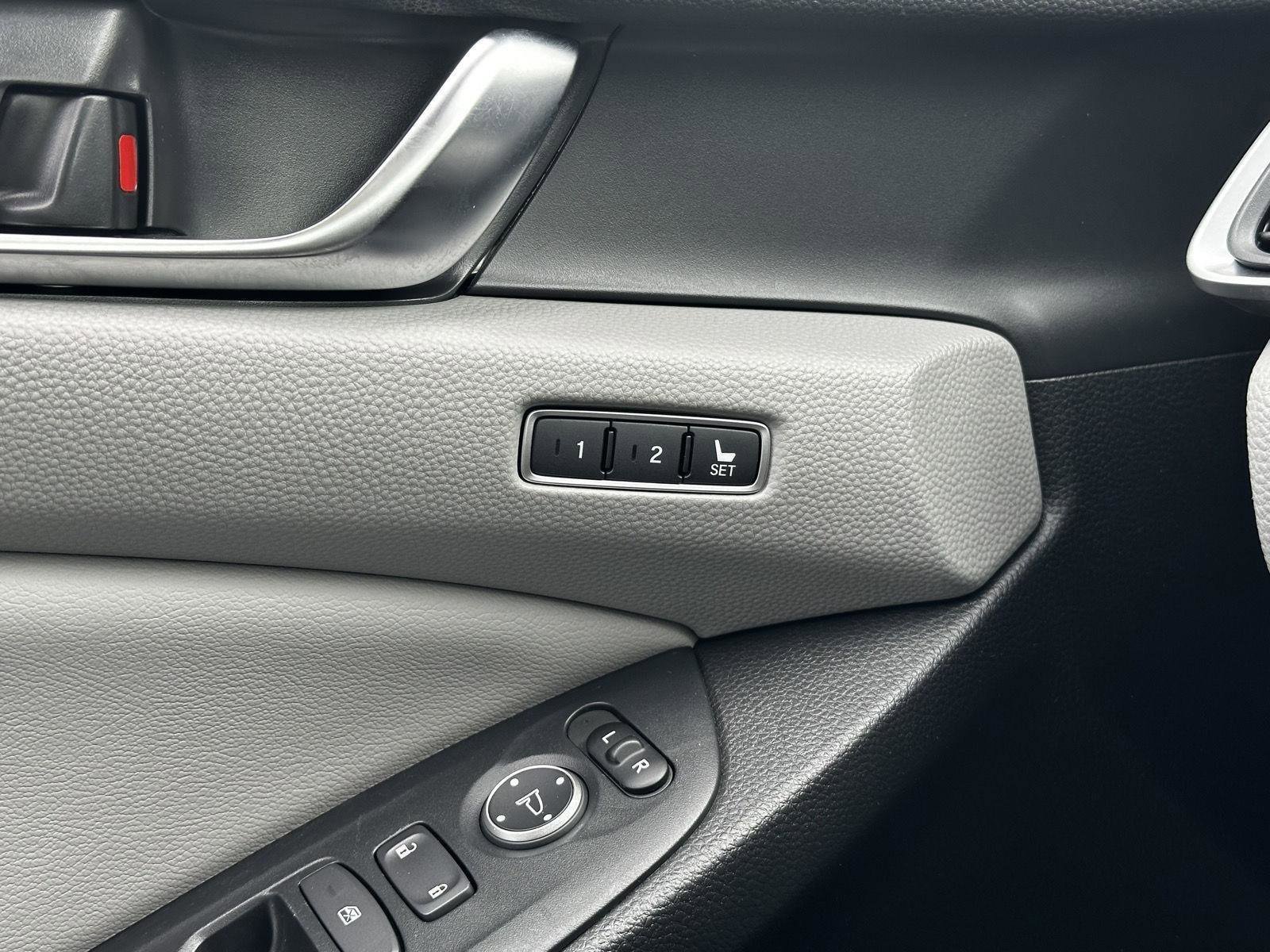Certified 2018 Honda Accord EX-L image 26