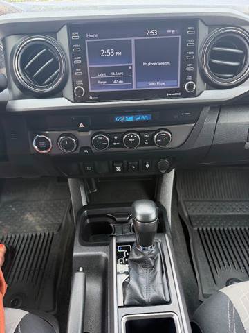 Used 2021 Toyota Tacoma TRD Sport w/ Technology Package AWD/4WD image 12