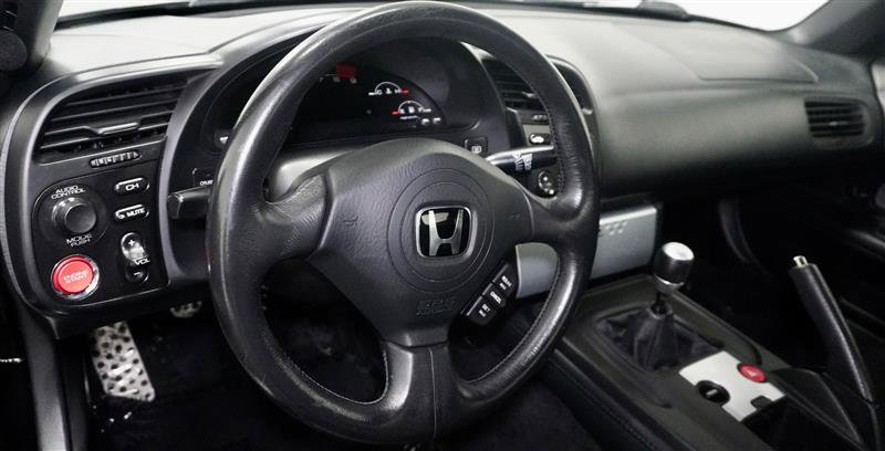 Used 2004 Honda S2000 image 9