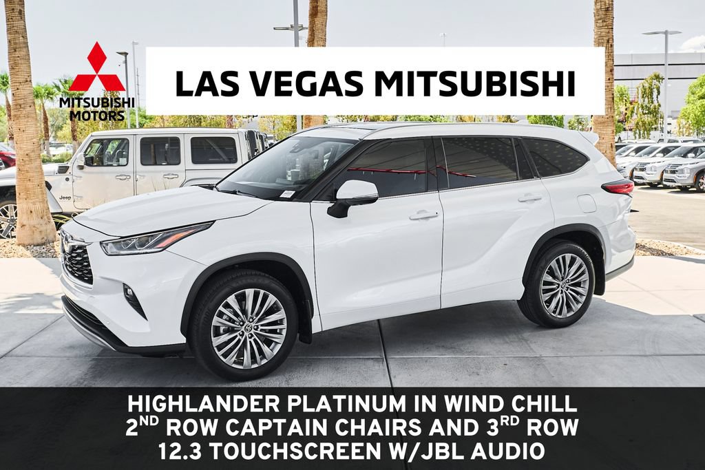 Used 2022 Toyota Highlander Platinum FWD image 1