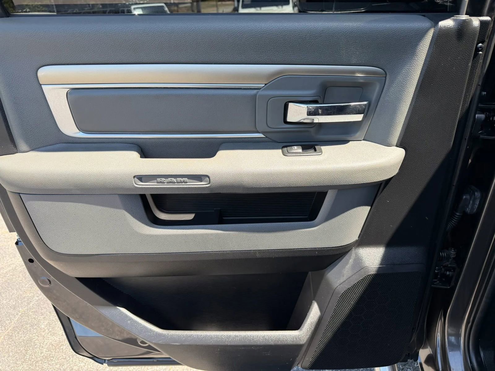 Used 2014 RAM 3500 Big Horn image 22