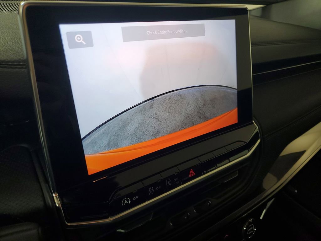 New 2026 Jeep Compass Latitude w/ Sun and Sound Group image 19