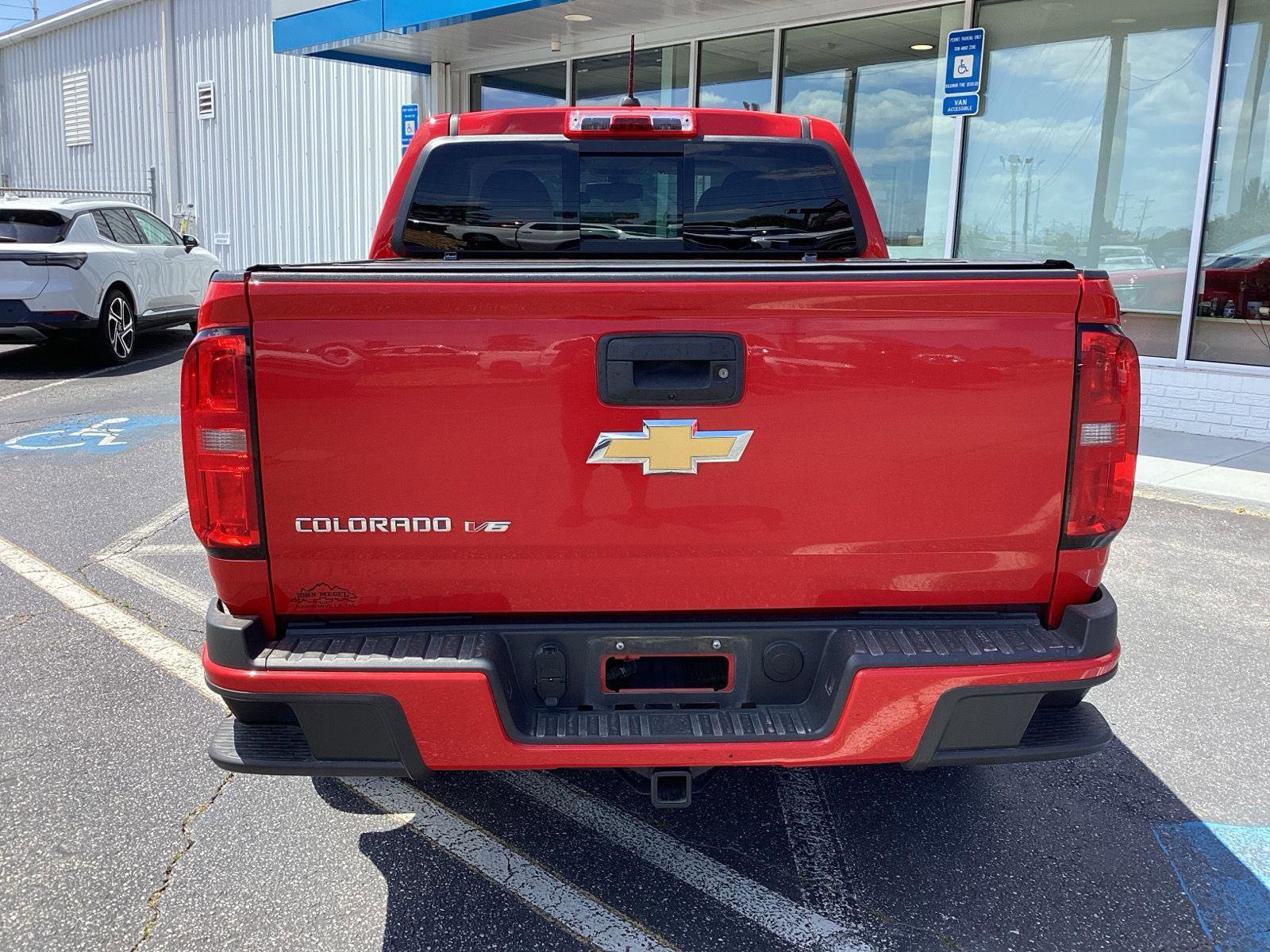 Used 2018 Chevrolet Colorado Z71 RWD image 3