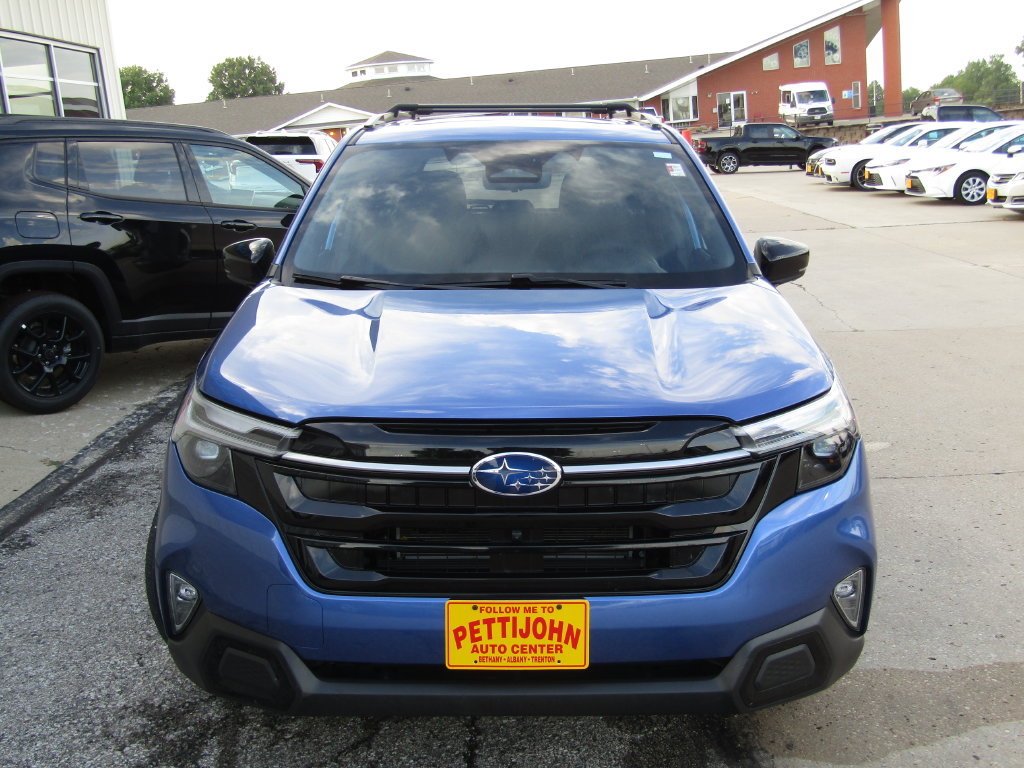 Used 2025 Subaru Forester Touring AWD/4WD image 13