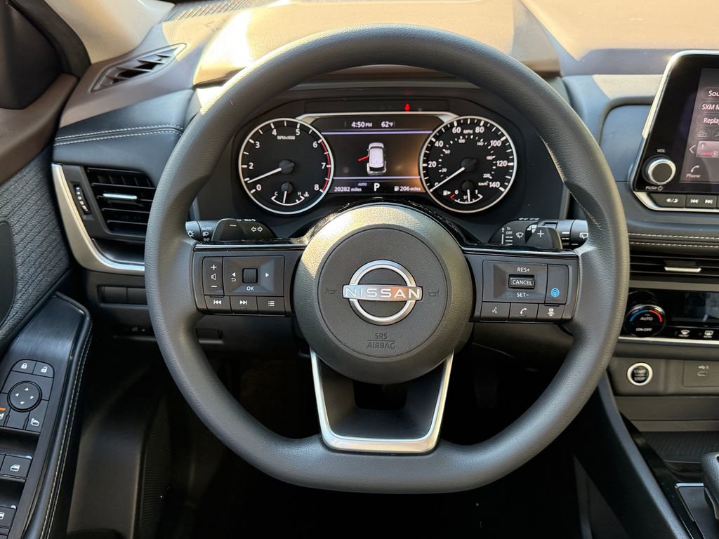 Used 2023 Nissan Rogue SV AWD/4WD image 13