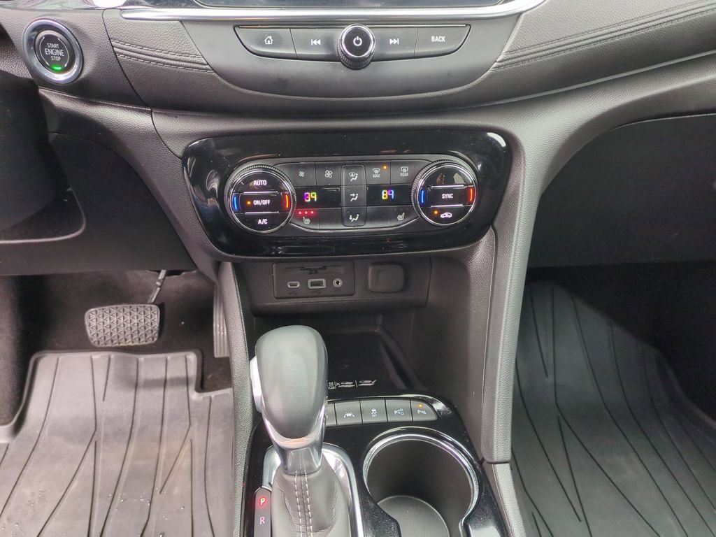 Certified 2022 Buick Encore GX Essence w/ Advanced Technology Package AWD/4WD image 14