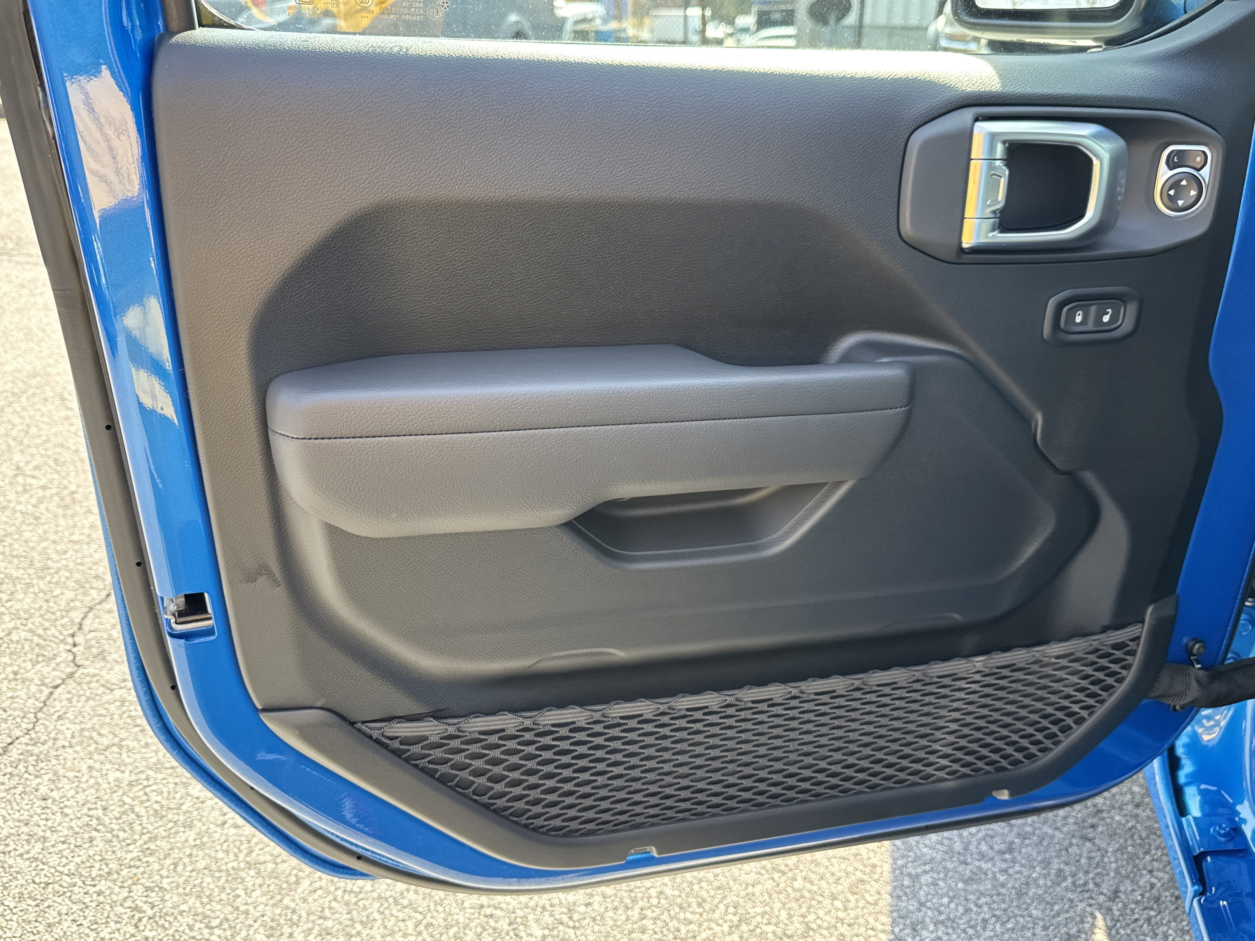 New 2026 Jeep Wrangler Sport S AWD/4WD image 17