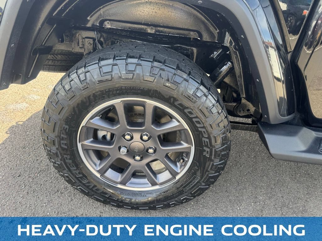 Used 2020 Jeep Gladiator Overland AWD/4WD image 18