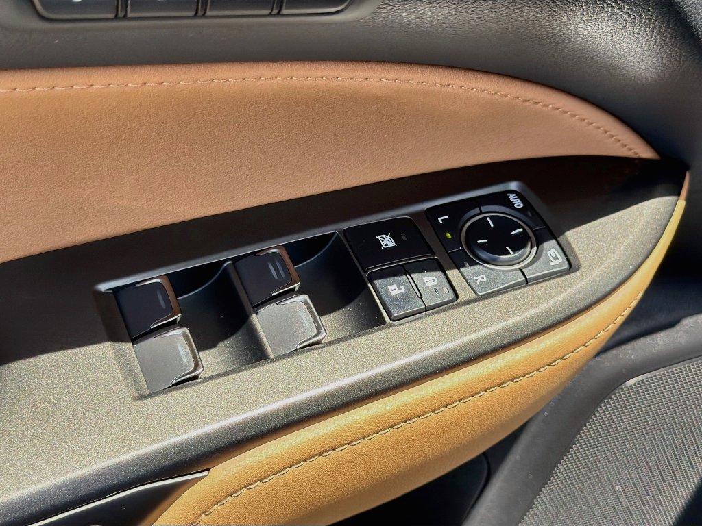 Used 2023 Lexus NX 250 FWD image 17