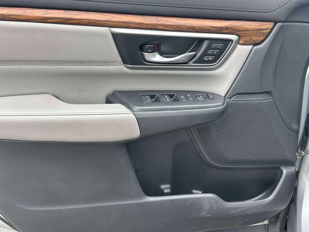 Used 2018 Honda CR-V EX-L image 17