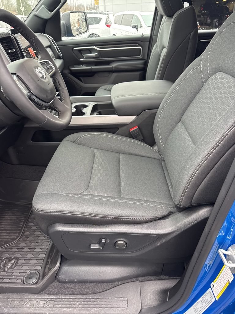 New 2026 RAM 1500 Big Horn AWD/4WD image 9
