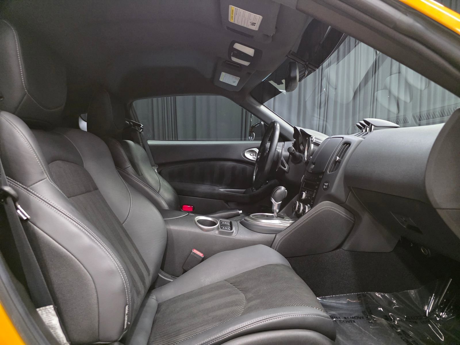 Used 2009 Nissan 370Z Touring w/ Sport Pkg RWD image 47