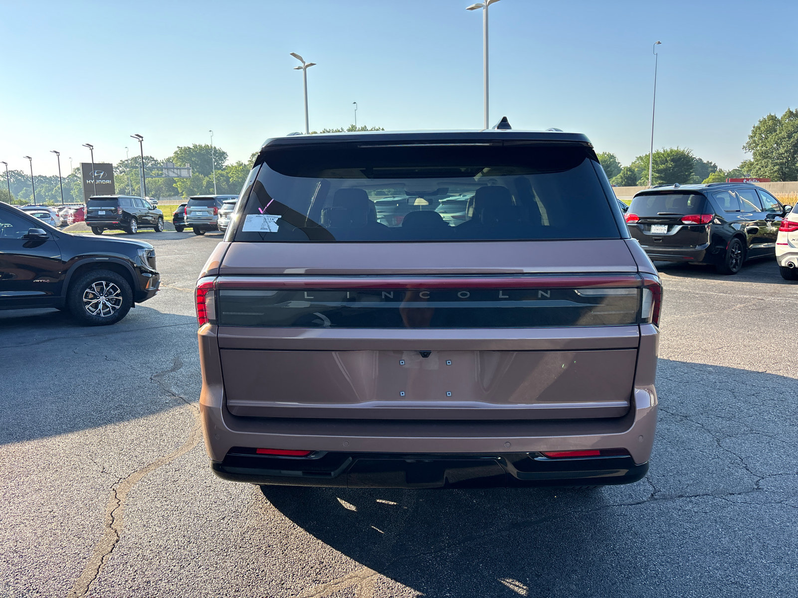 New 2026 Lincoln Navigator Black Label w/ Black Label Special Edition AWD/4WD image 6