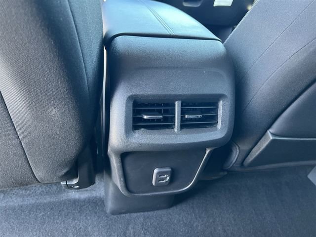 Used 2023 GMC Terrain SLE w/ Driver Convenience Package image 24