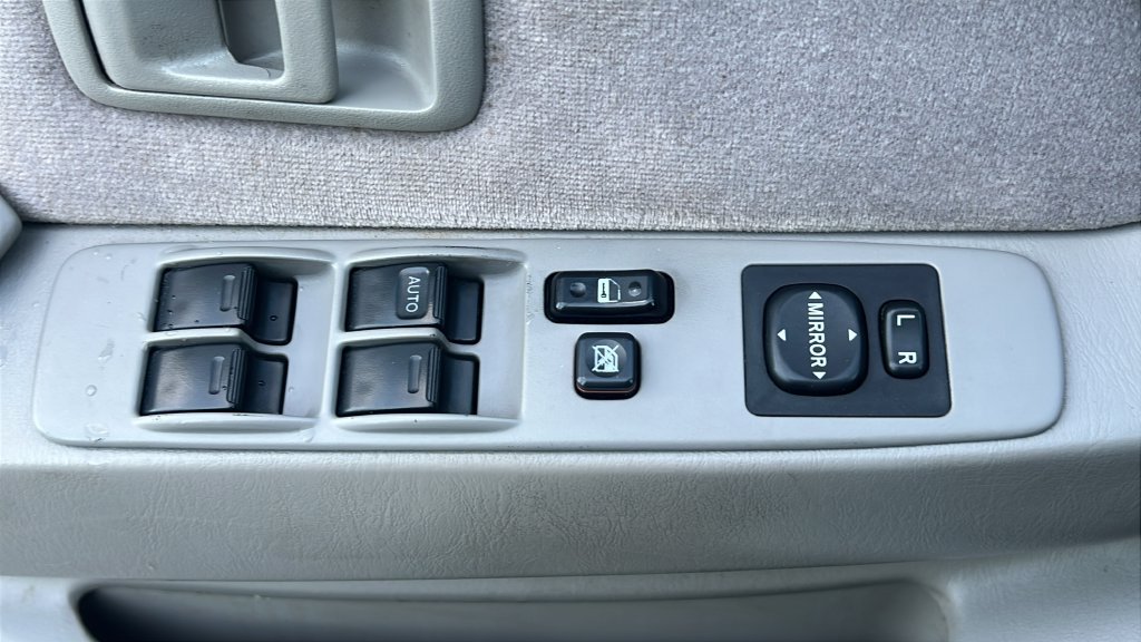 Used 2003 Toyota Tacoma PreRunner RWD image 16