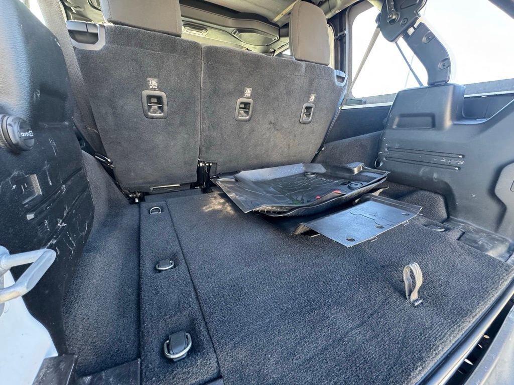 Used 2018 Jeep Wrangler Unlimited Sport image 29