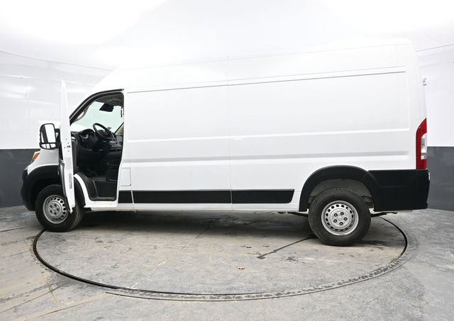 Used 2024 RAM ProMaster 2500 w/ Convenience Group image 40