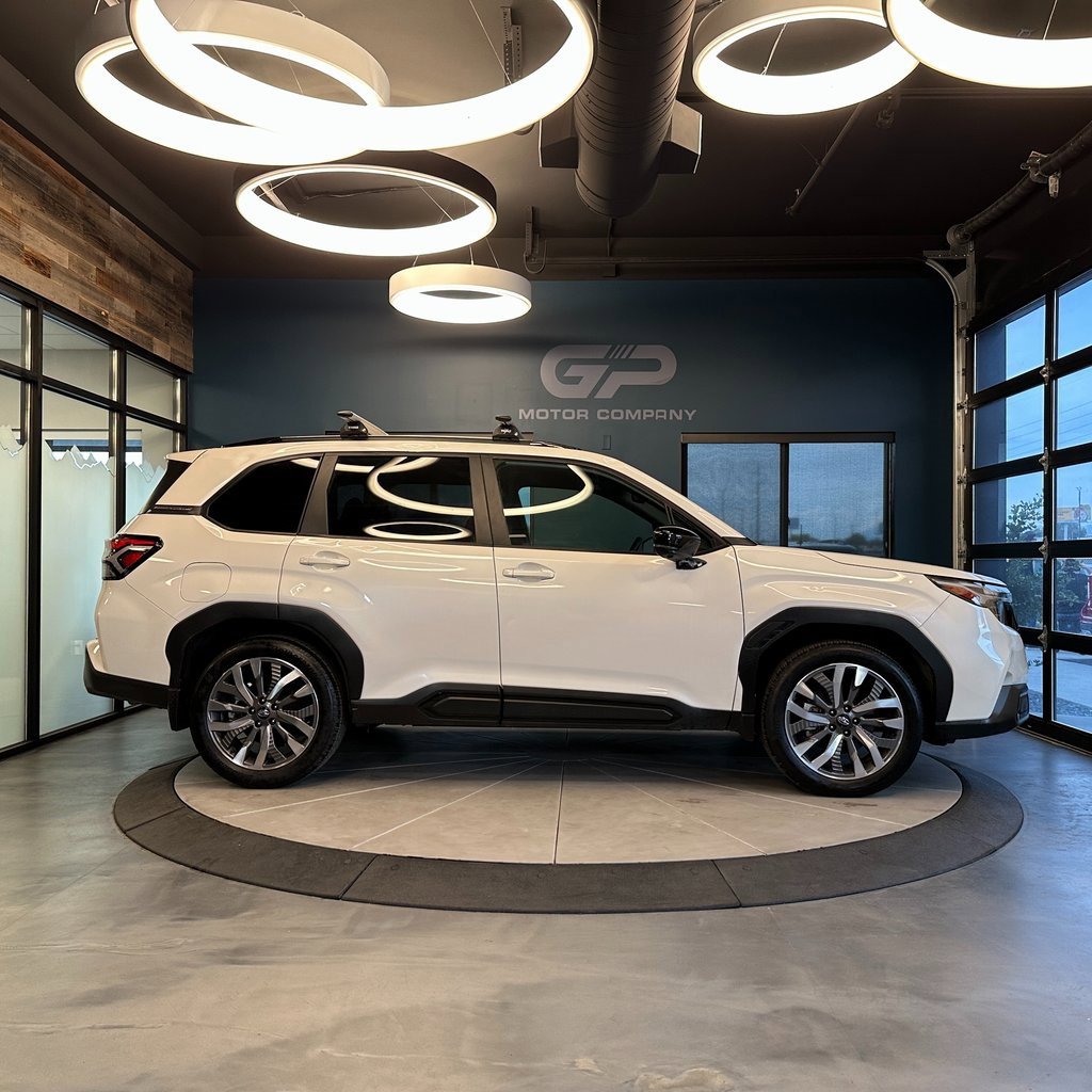 Used 2025 Subaru Forester Touring image 2