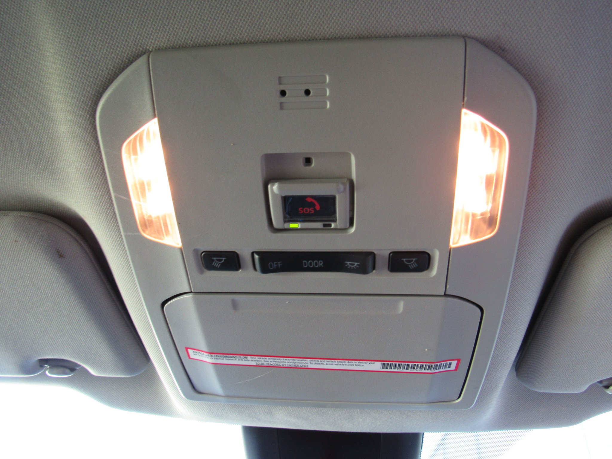 Used 2023 Toyota Highlander LE FWD image 28