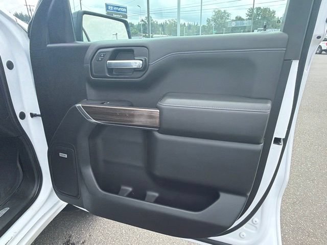 Used 2021 Chevrolet Silverado 1500 LT Trail Boss w/ Convenience Package II AWD/4WD image 8