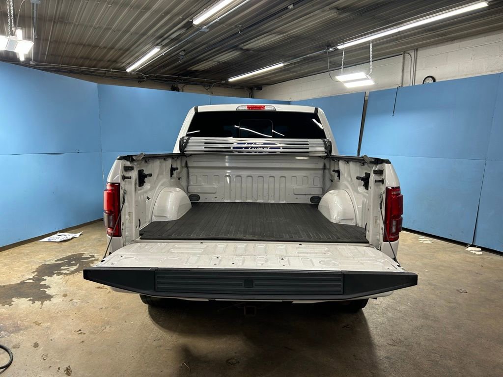 Used 2017 Ford F150 Platinum w/ Equipment Group 701A Luxury image 9