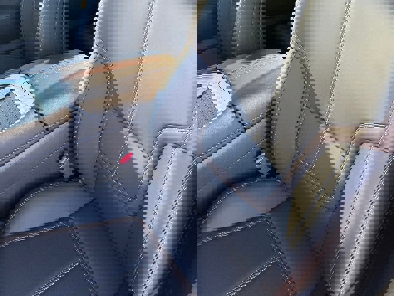 New 2026 Nissan Armada SL image 18