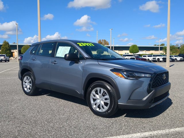 Certified 2025 Toyota Corolla Cross L FWD image 2