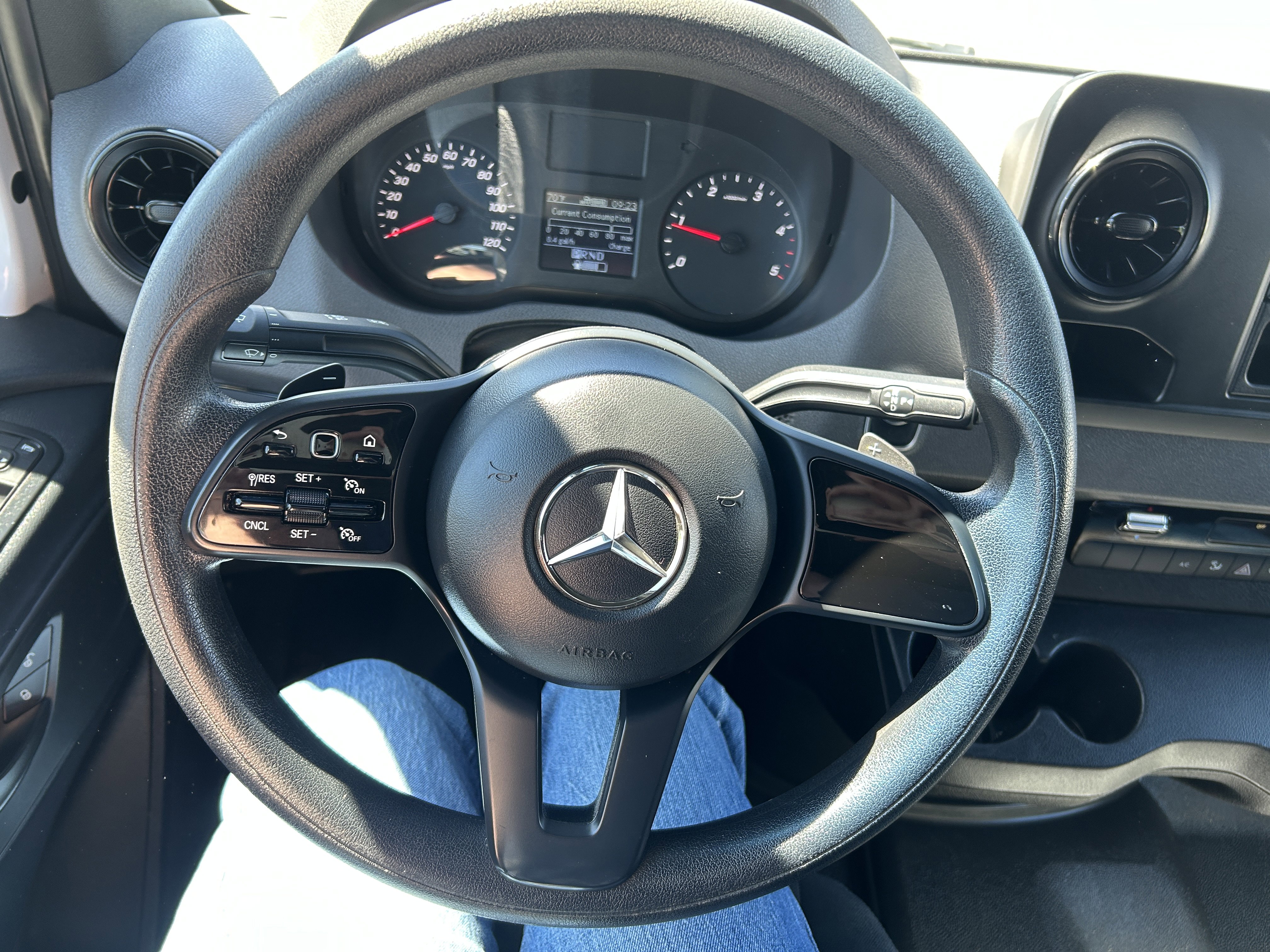 Used 2022 Mercedes-Benz Sprinter 2500 image 19