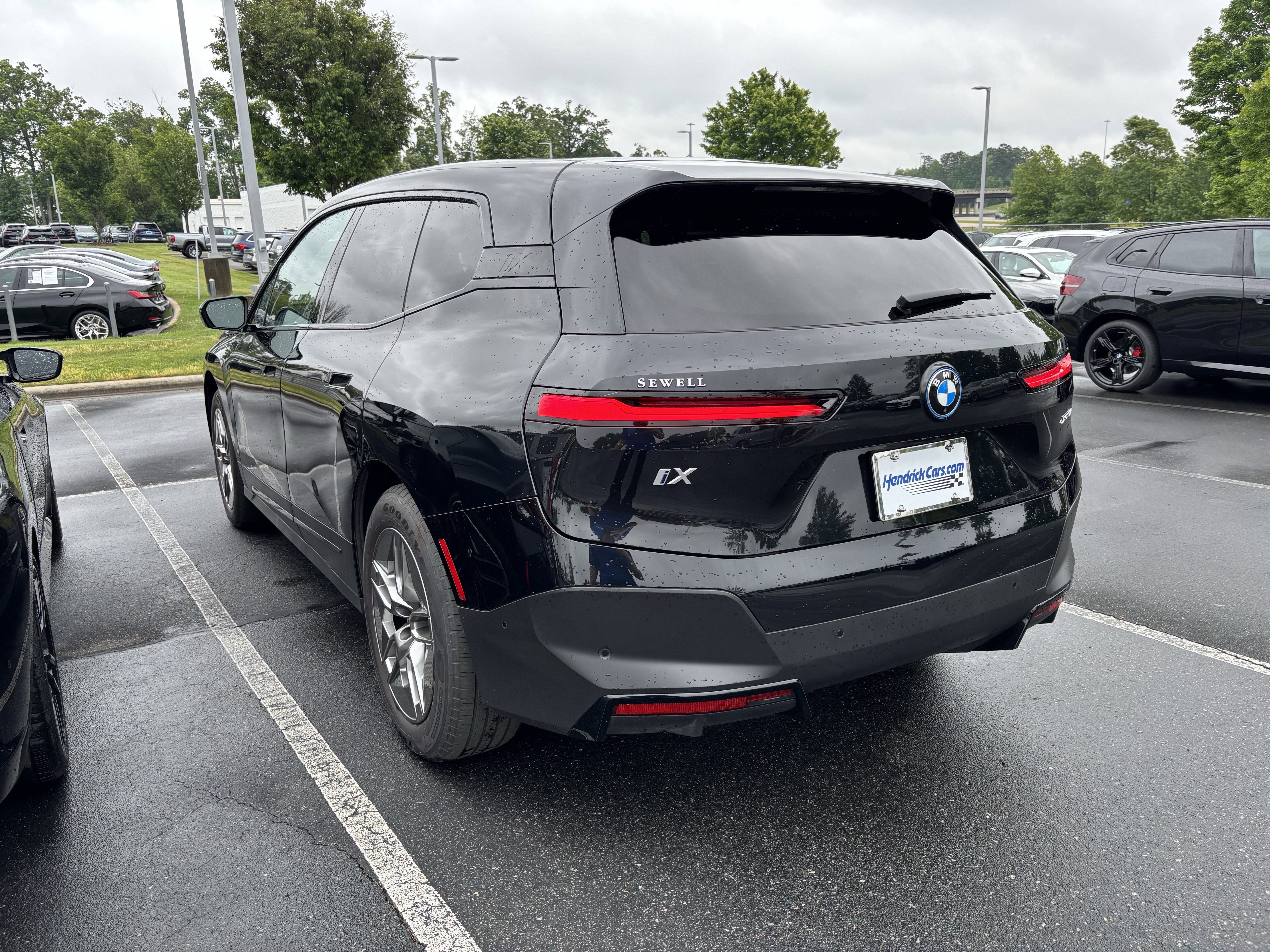 Certified 2023 BMW iX xDrive50 AWD/4WD image 15
