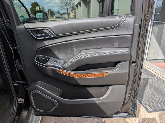 Used 2015 Chevrolet Suburban LTZ image 19