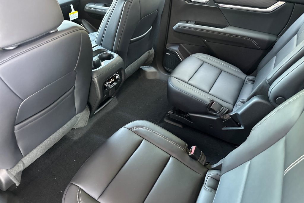 New 2026 GMC Acadia Elevation w/ Super Cruise Package AWD/4WD image 14